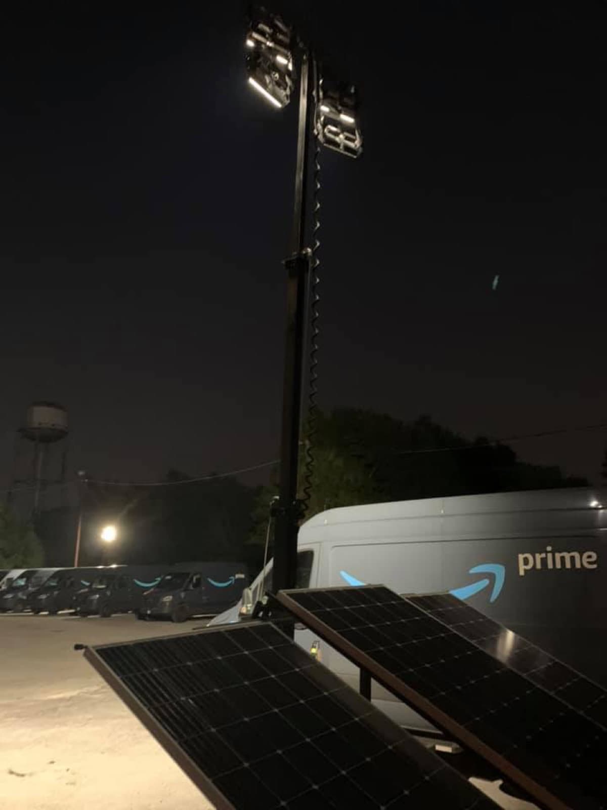 Solar light tower rental for night operations